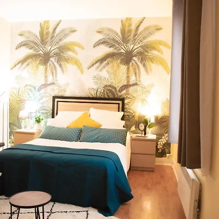 2 Pièces Chic à Paris Appartamento *